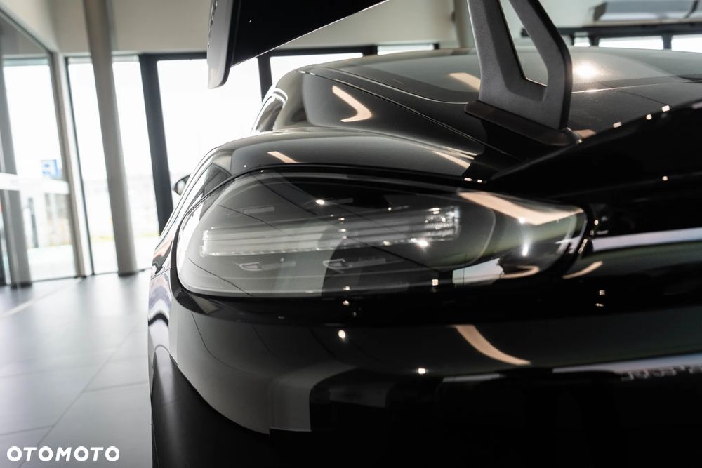 Porsche 718 Cayman GPF GT4 RS PDK - 34