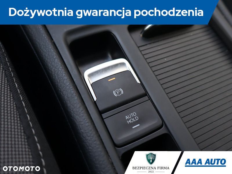 Volkswagen Golf - 20