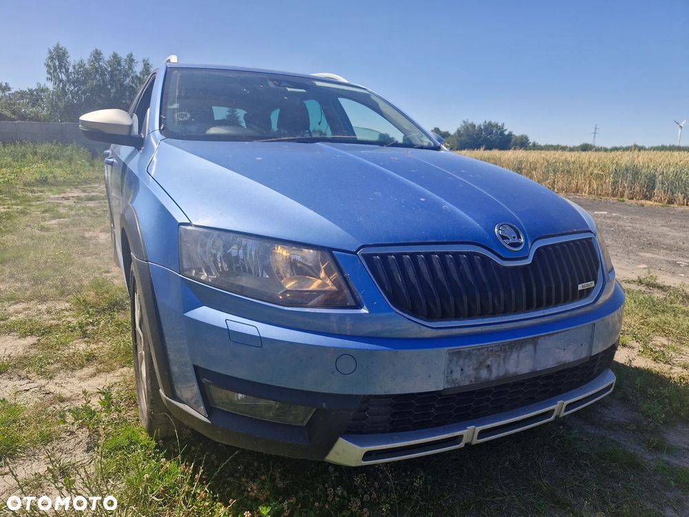 Skoda Octavia Combi 2.0 TDI (Green tec) 4x4 Scout - 2
