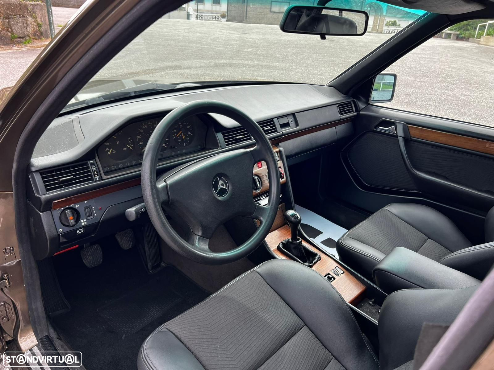 Mercedes-Benz 300 TD - 7