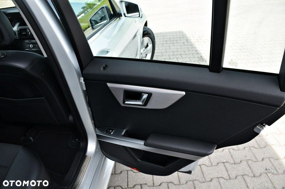 Mercedes-Benz GLK - 15