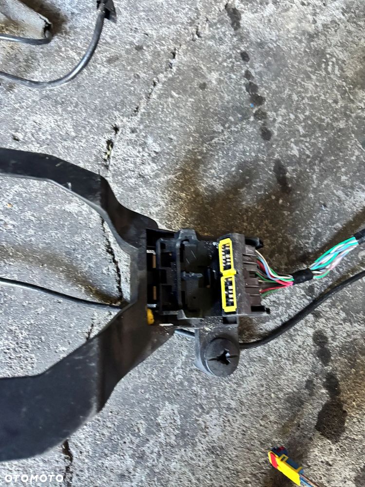 Instalacja elektryczna Renault Laguna III 2.0 DCI automat PDC - 2