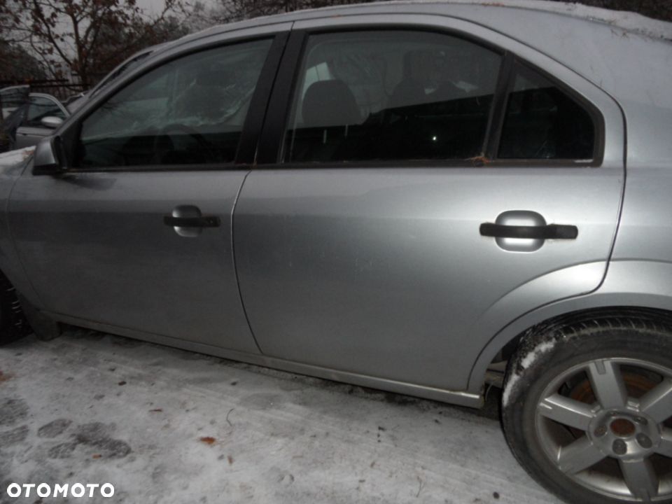 DRZWI LEWY TYL MONDOE MK3 B5Y HB