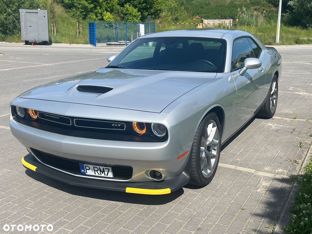 Dodge Challenger - 11