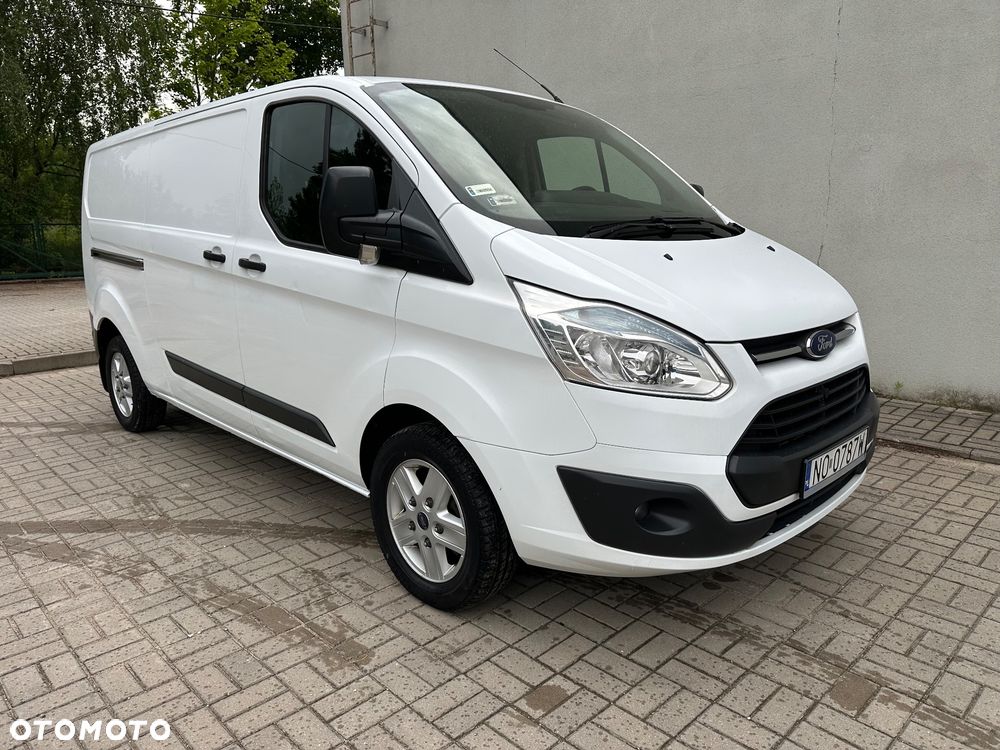 Ford CUSTOM - 13