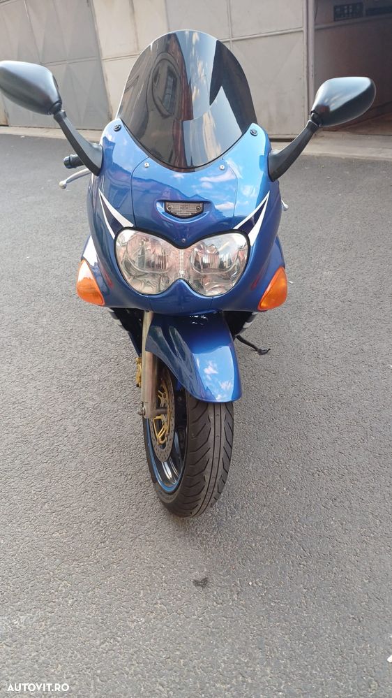 Suzuki GSX 600F - 3