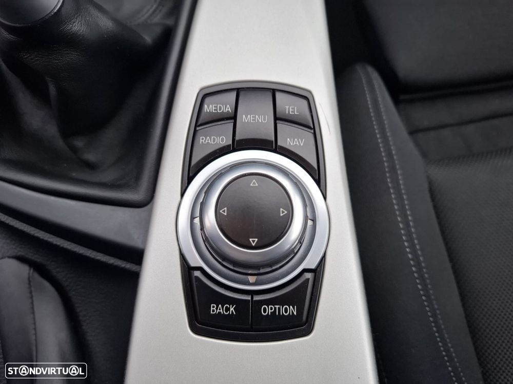 BMW 318 d Touring Pack M - 41
