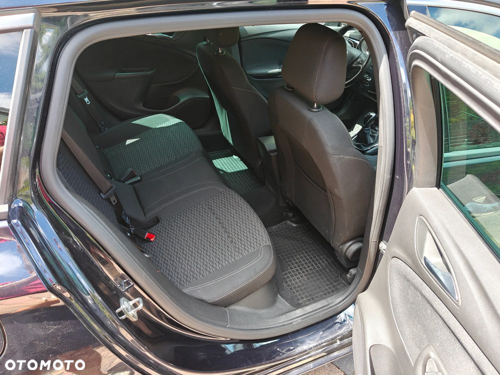 Opel Astra 1.4 T Dynamic - 9