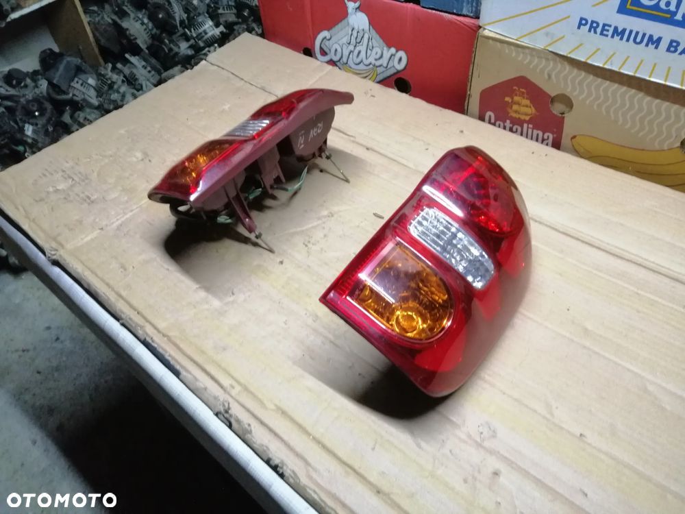 Toyota Rav 4 II lampy tylne komplet plus wiązka EU i inne - 2
