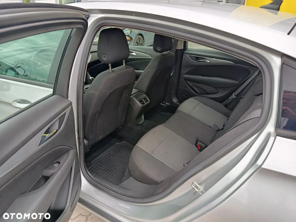 Opel Insignia 1.5 T Enjoy S&S Eco - 10