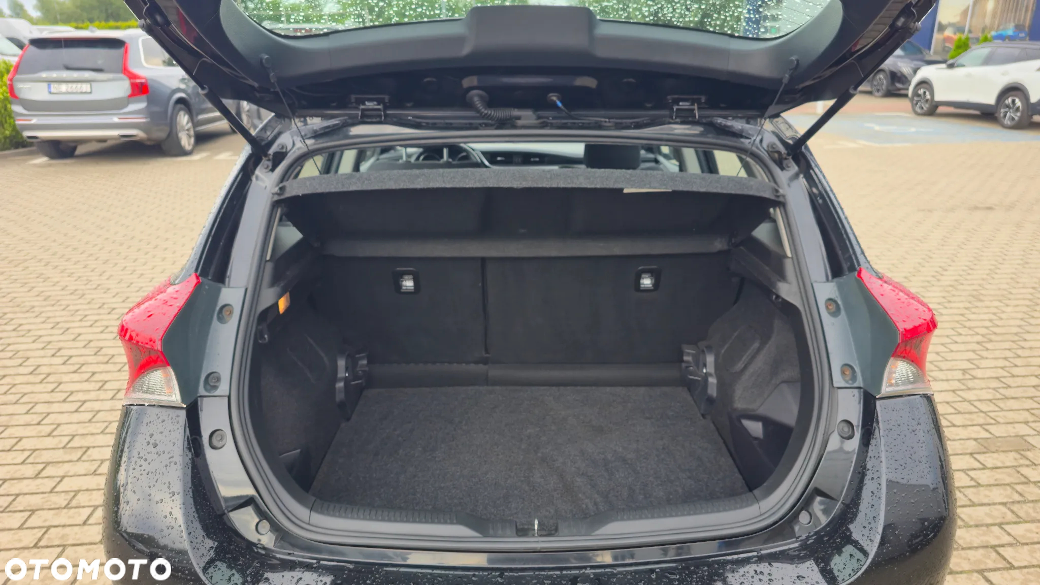 Toyota Auris - 10