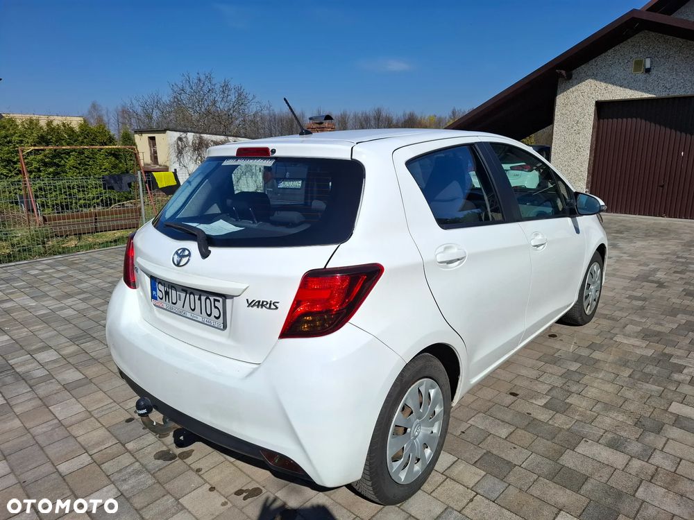 Toyota Yaris 1.0 Active EU6 - 9