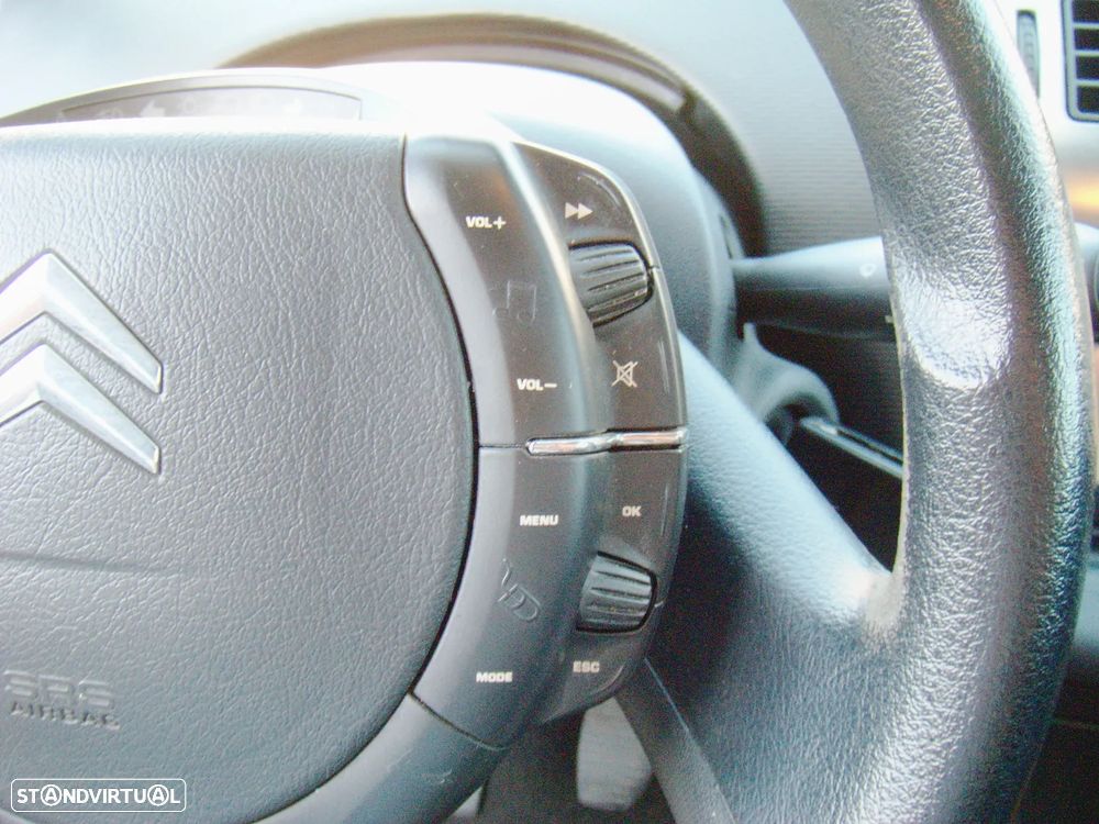 Citroën C4 1.6 HDi Seduction - 21