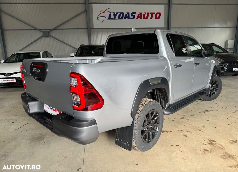 Toyota Hilux 2.8D 204CP 4x4 Double Cab AT MHEV Invincible - 4