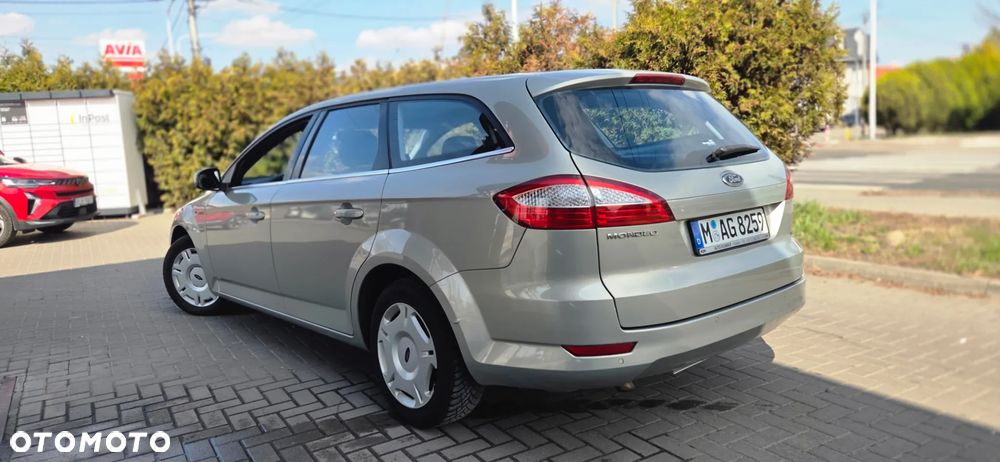 Ford Mondeo 2.0 TDCi Ghia - 8