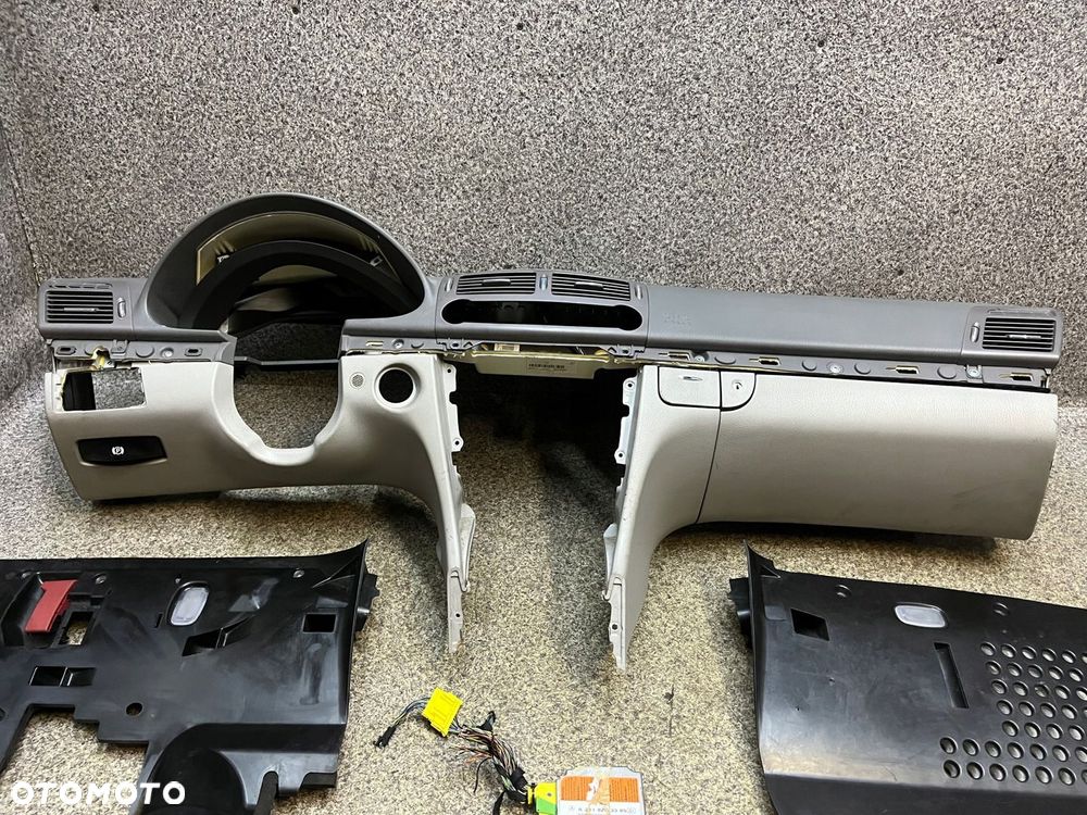Kokpit deska pulpit pasy bezpieczenstwa poduszki modul AIRBAG Mercedes W211 - 3
