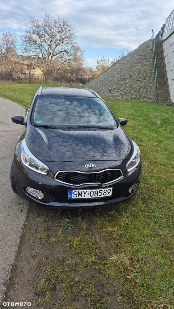 Kia Ceed 1.6 CRDi 128 Platinum Edition - 10