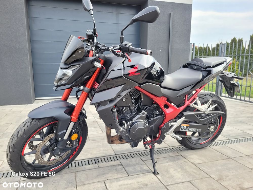 Honda CB - 1
