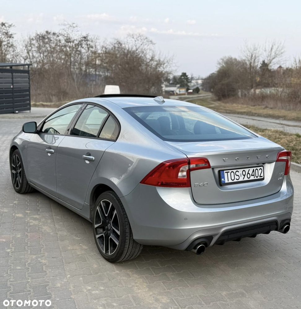 Volvo S60 - 2