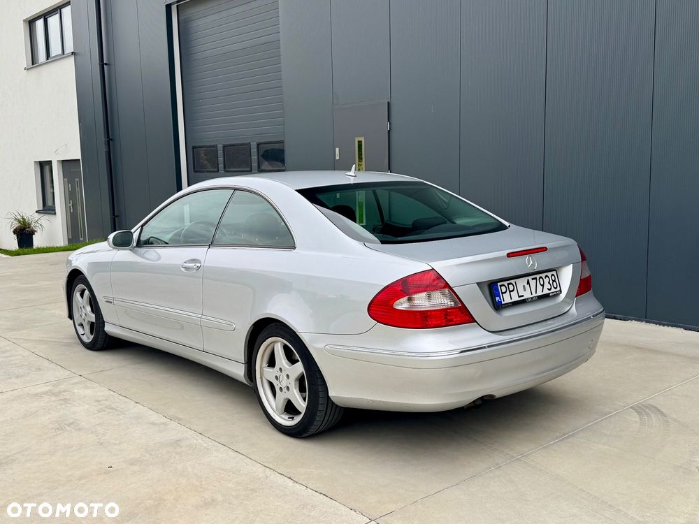 Mercedes-Benz CLK 220 CDI Elegance - 4