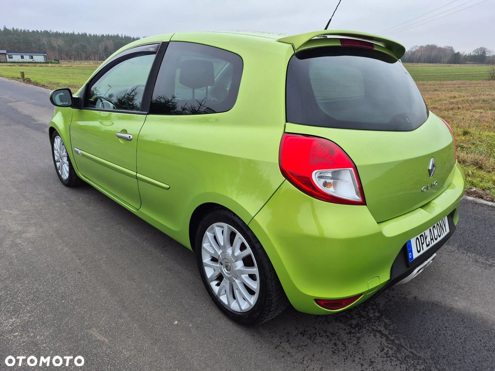 Renault Clio - 11