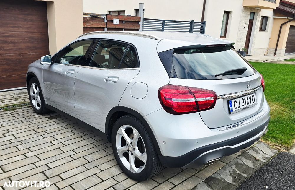 Mercedes-Benz GLA - 3