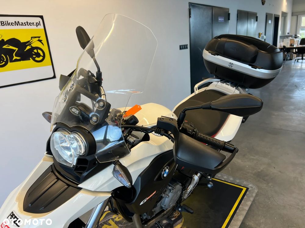 BMW G - 11