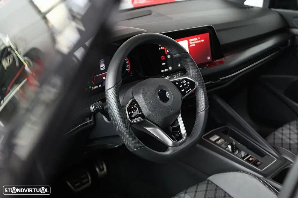 VW Golf 1.5 eTSI OPF DSG R-Line - 20