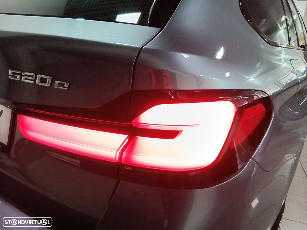 BMW 520 e Pack M - 28