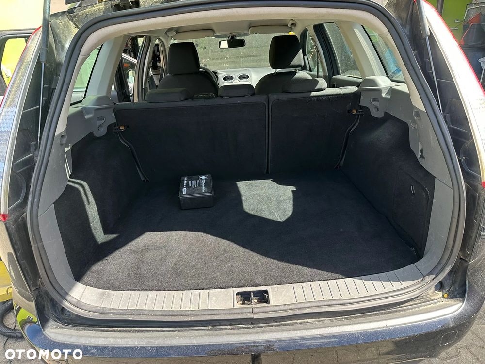 Ford Focus 1.6 TDCi Ghia - 12