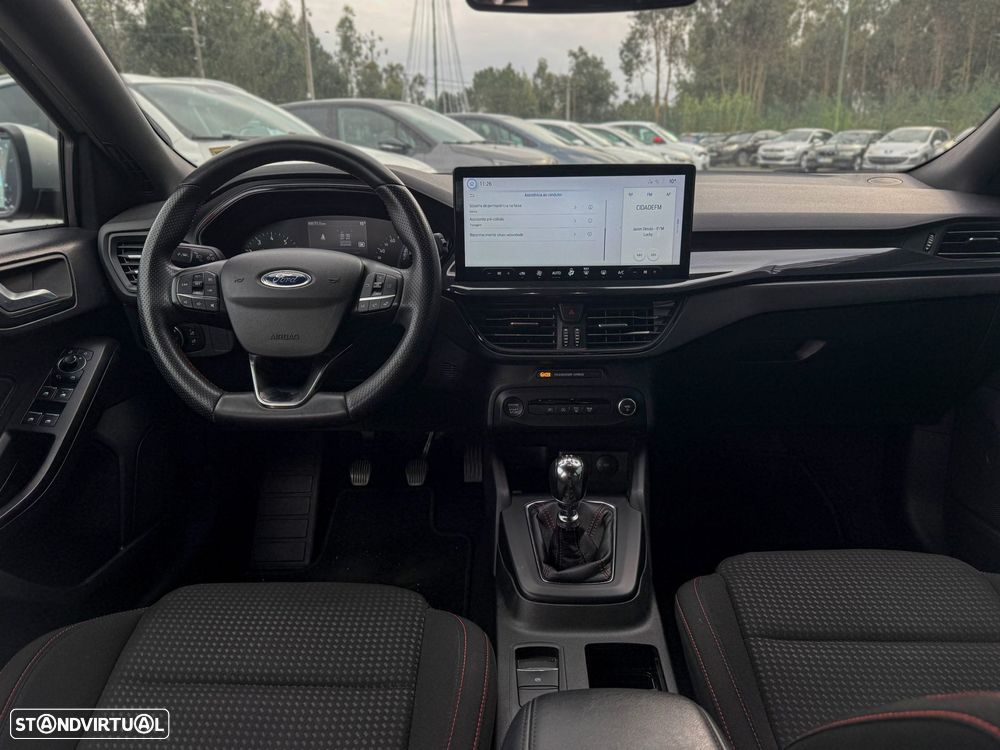 Ford Focus 1.0 EcoBoost MHEV ST-Line - 11