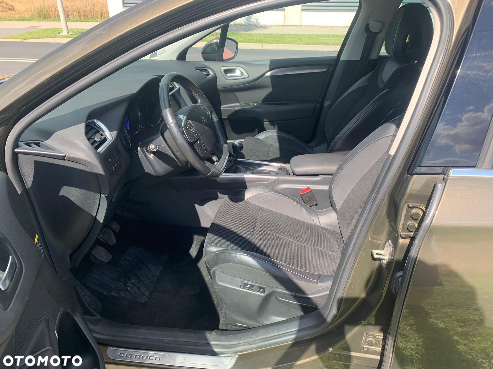 Citroën C4 1.6 HDi Exclusive - 20