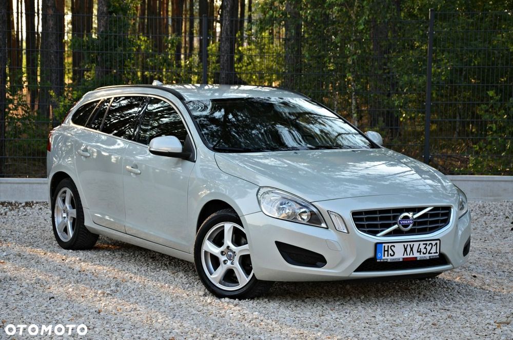 Volvo V60 D3 Summum - 1
