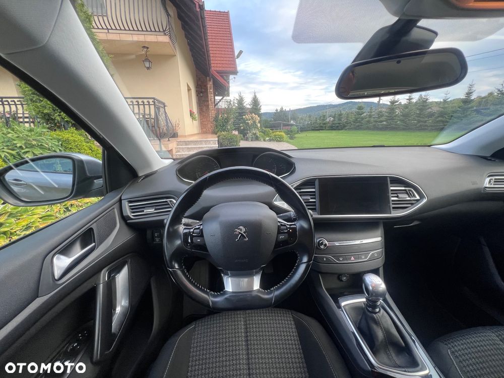 Peugeot 308 - 10