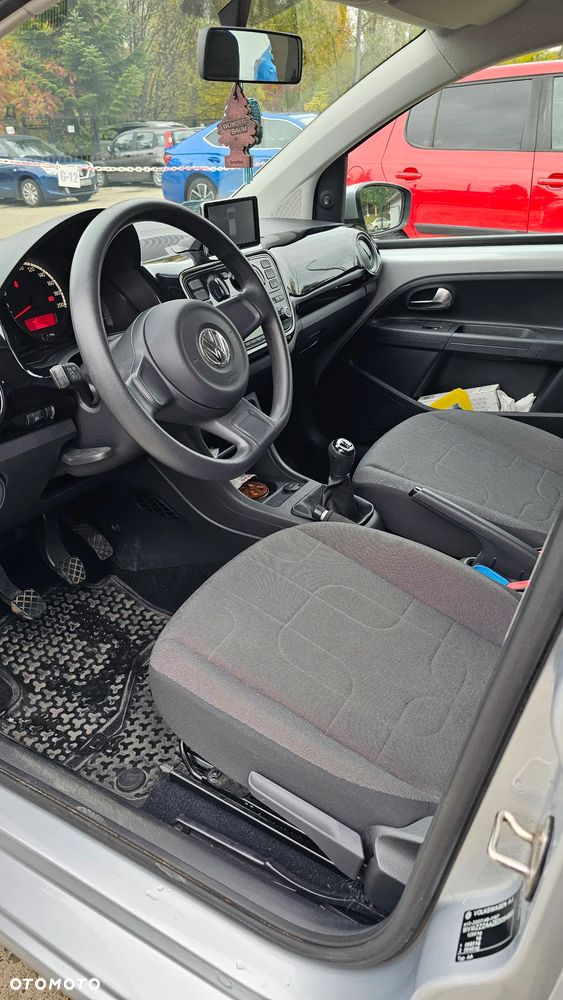 Volkswagen Up 2014 photo 5
