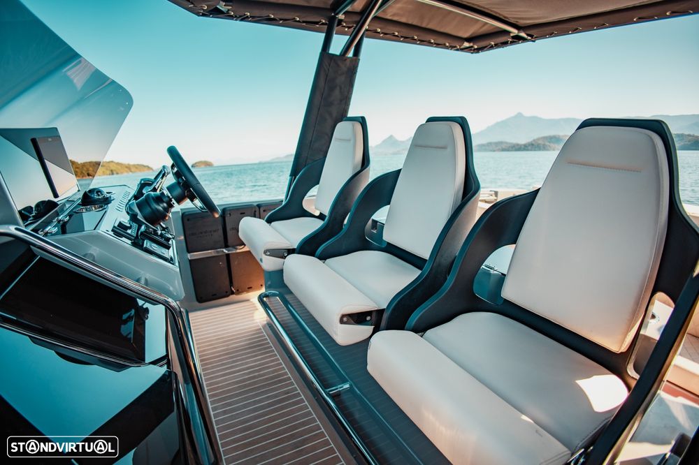 De Antonio Yachts D32 - 8