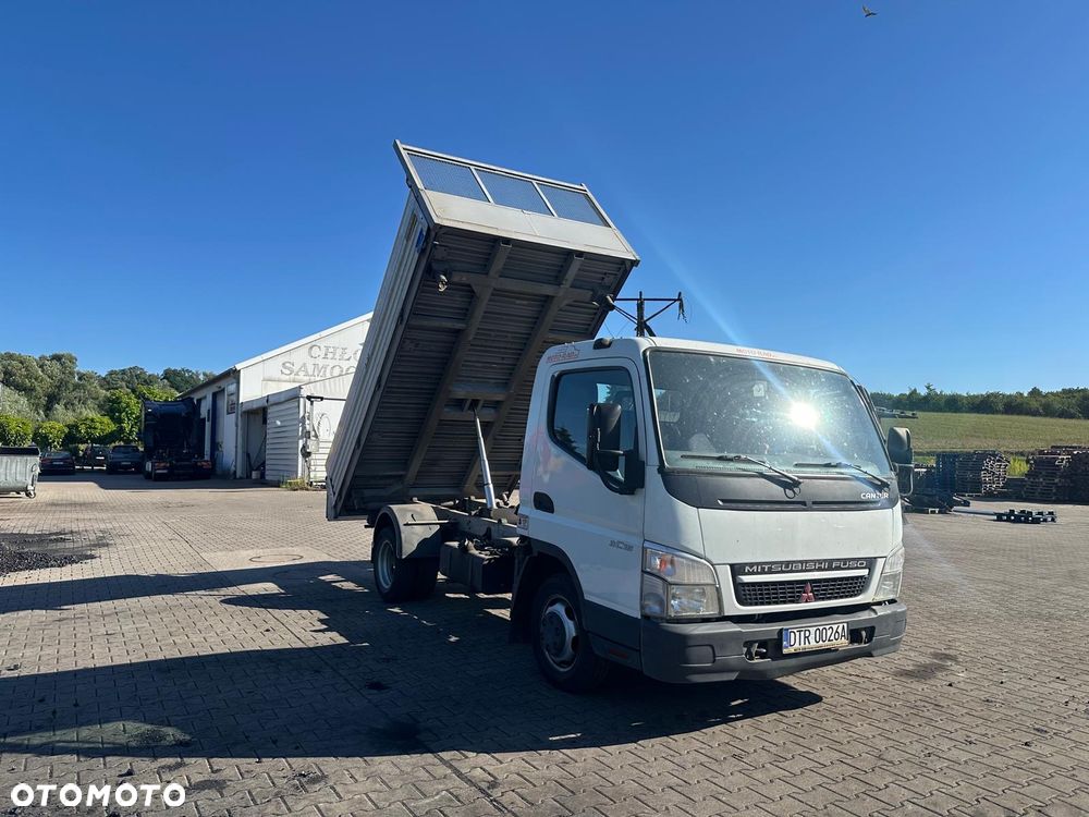 Mitsubishi Canter - 7
