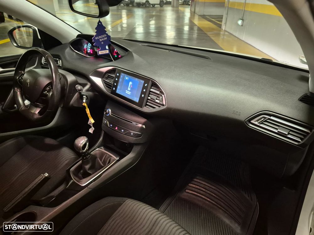 Peugeot 308 SW 1.6 BlueHDi Active J17 - 46