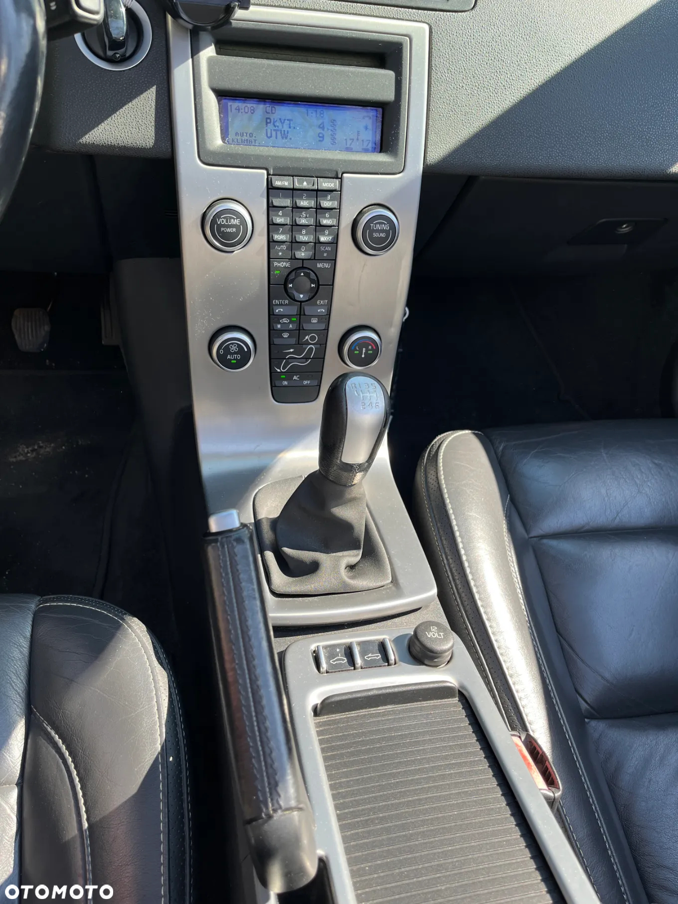 Volvo C70 2.0D Momentum - 16