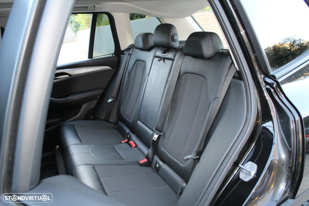 BMW X3 20 d xDrive Advantage - 23