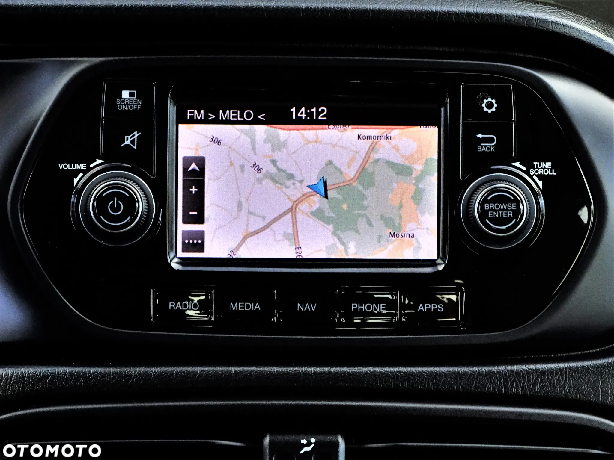 Fiat Tipo 1.6 MultiJet 16v Lounge - 29