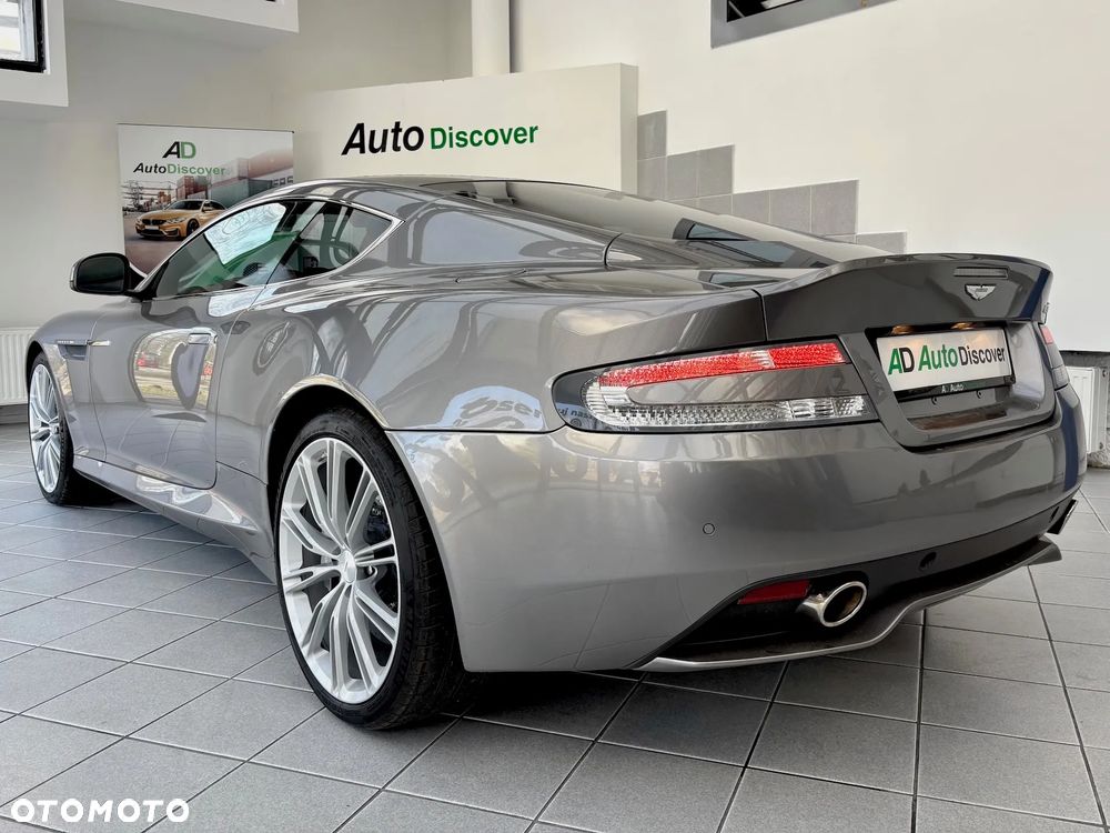 Aston Martin DB9 - 16