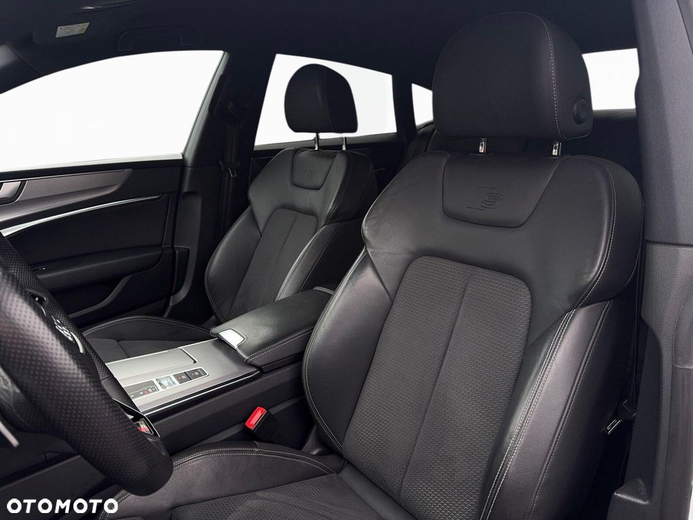 Audi A7 Sportback - 11