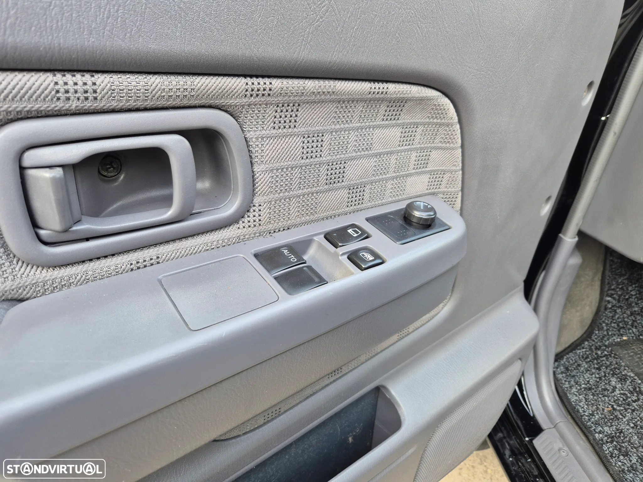 Nissan D22 Cab Simples 4X4 - 9