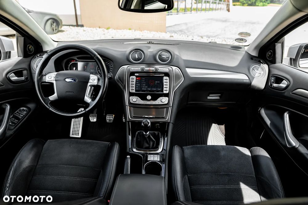 Ford Mondeo 2.5 Titanium X - 20