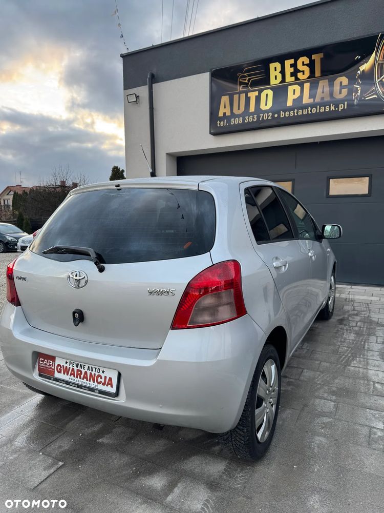 Toyota Yaris 1.4 D-4D Executive - 21