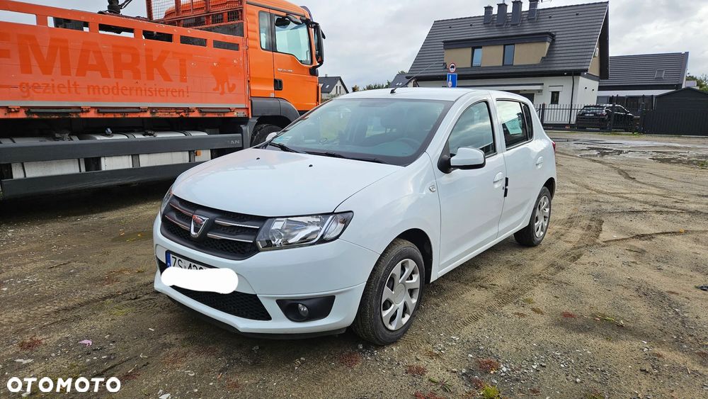 Dacia Sandero 1.2 16V Laureate - 4