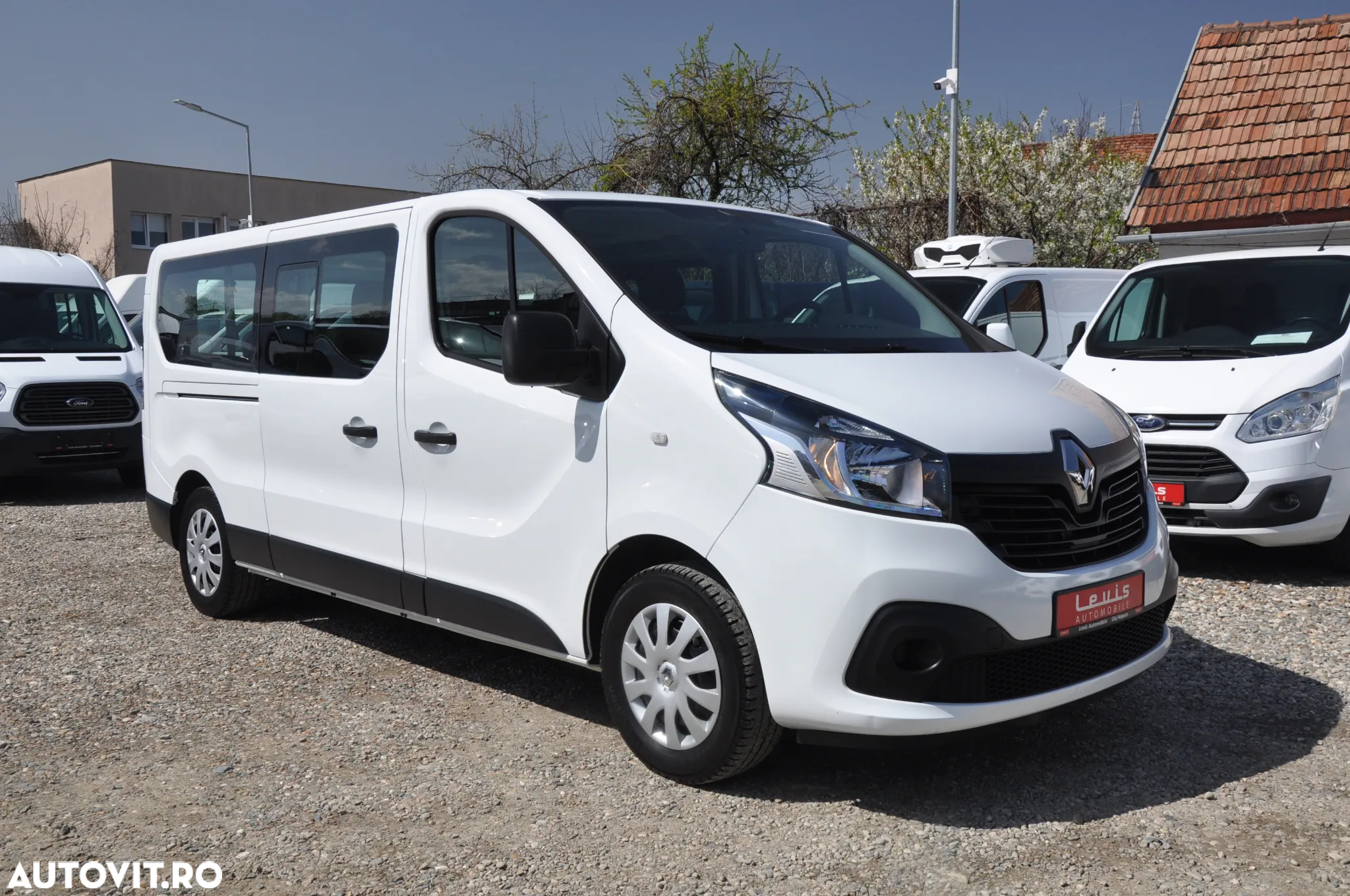 Renault Trafic L2H1 9 Locuri - 3