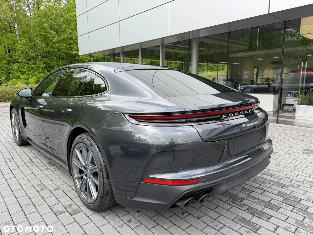 Porsche Panamera 4 - 7