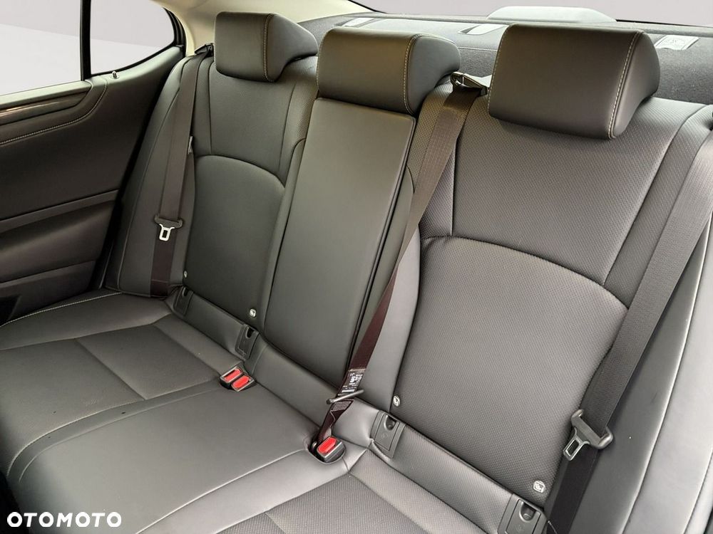 Lexus ES - 23